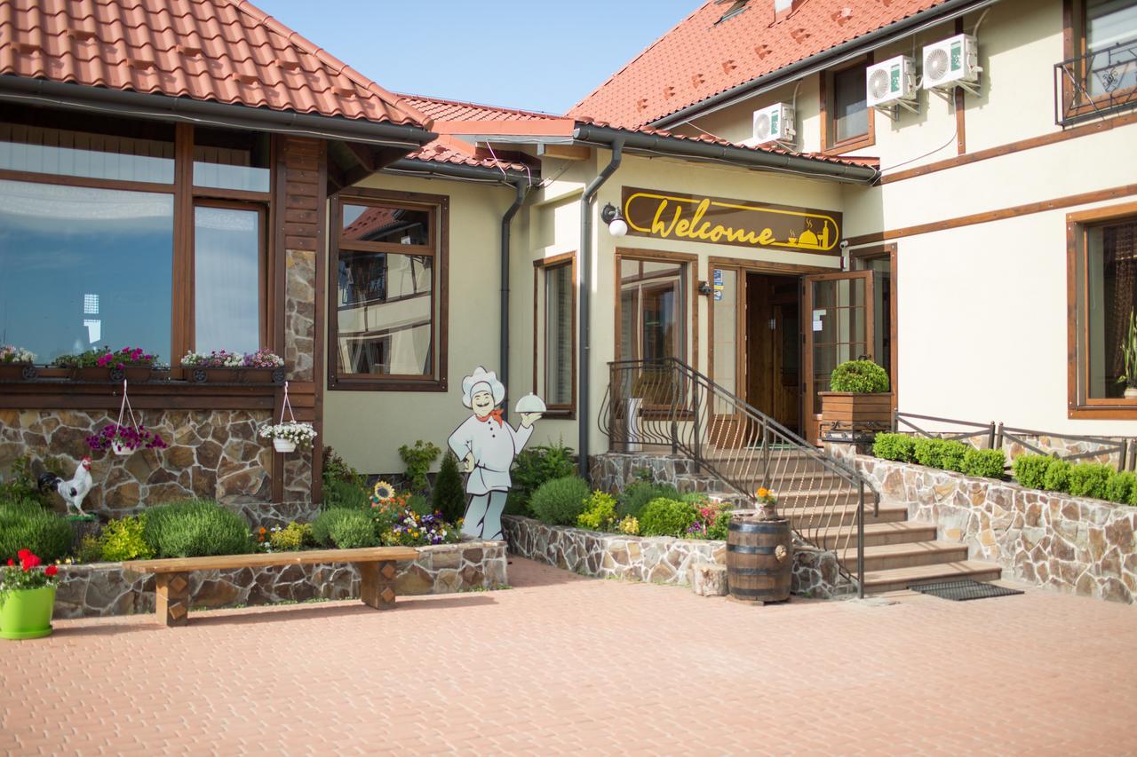 Hotel & Restaurant Complex Hap-Ok Brodki Exterior photo